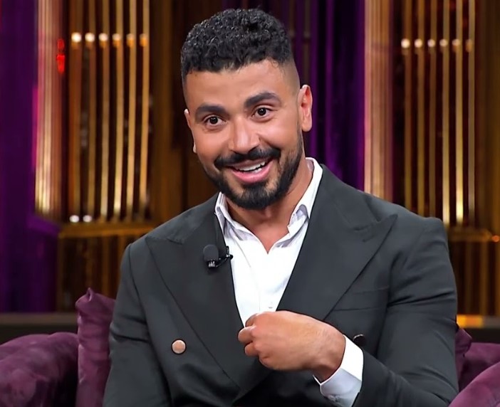 محمد أنور يسافر إلى السعودية للمشاركة في مسرحية “زواج اصطناعي” بموسم ...